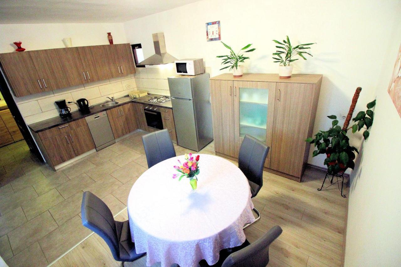 Apartment Leana セルツェ エクステリア 写真